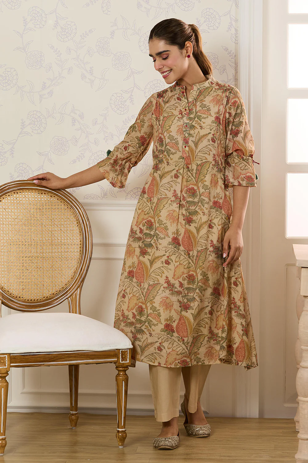 Beige Chanderi Silk Floral Printed Kurta Set - Image 2