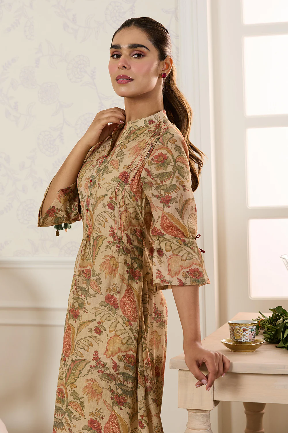 Beige Chanderi Silk Floral Printed Kurta Set - Image 4