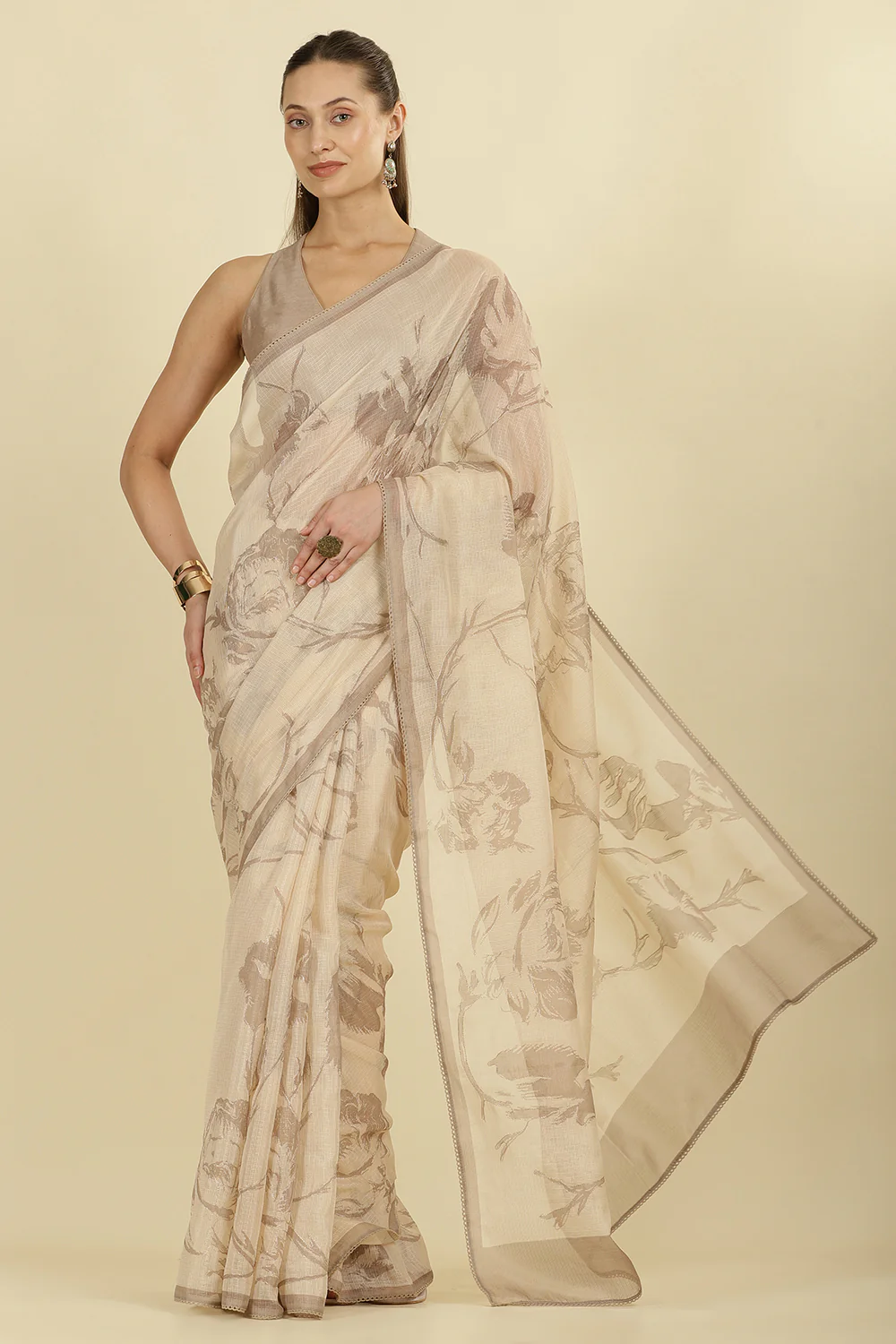 Beige Floral Zari Taar Embroidered Kota Cotton Saree - Image 4
