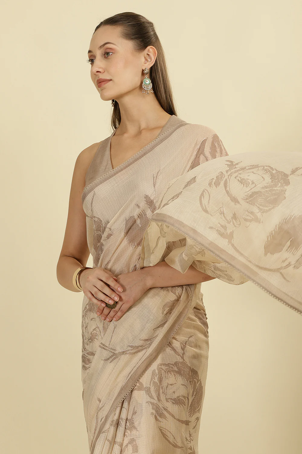 Beige Floral Zari Taar Embroidered Kota Cotton Saree - Image 6