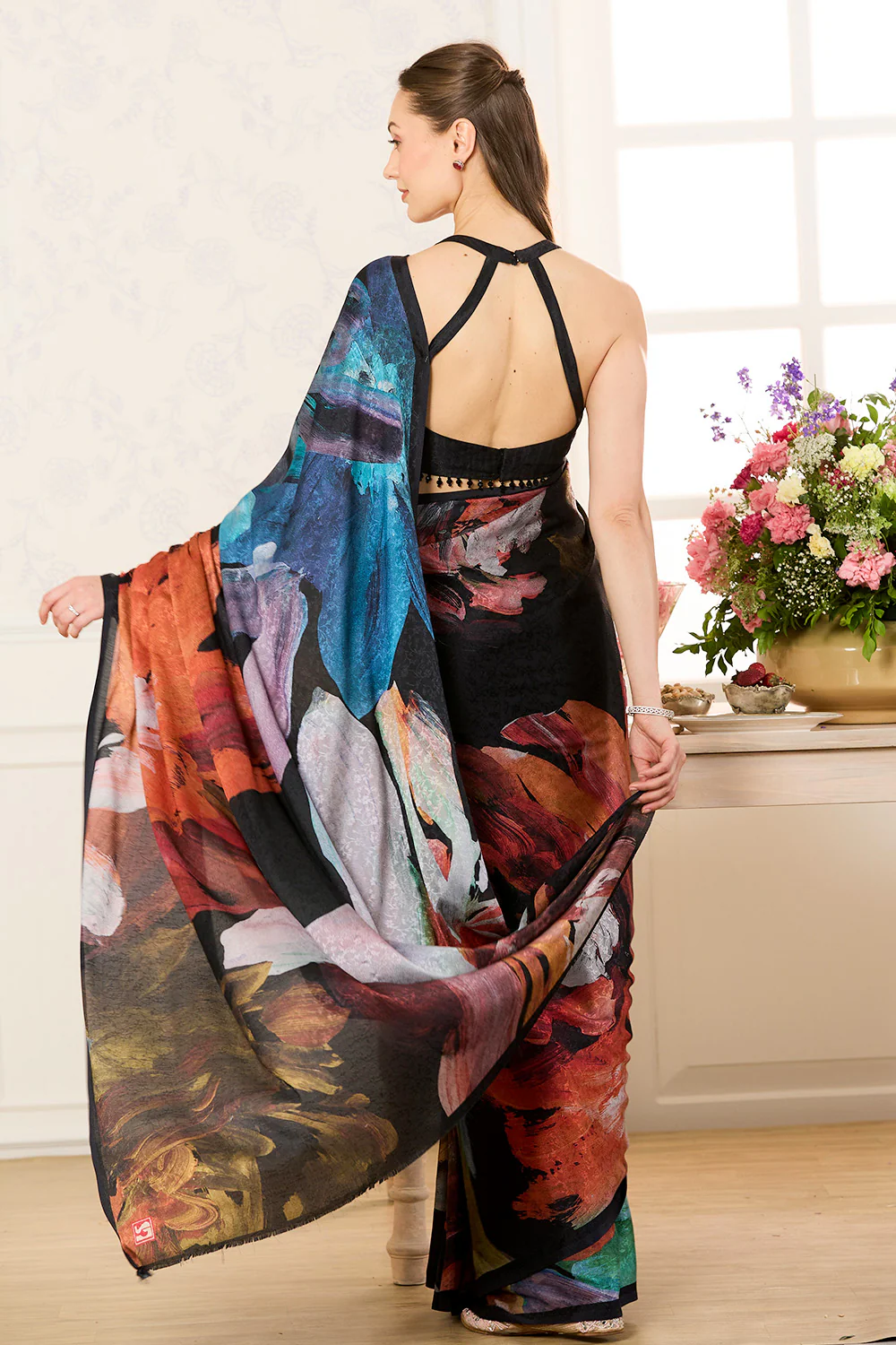 Black Abstract Printed Jacquard Silk Saree - Image 3