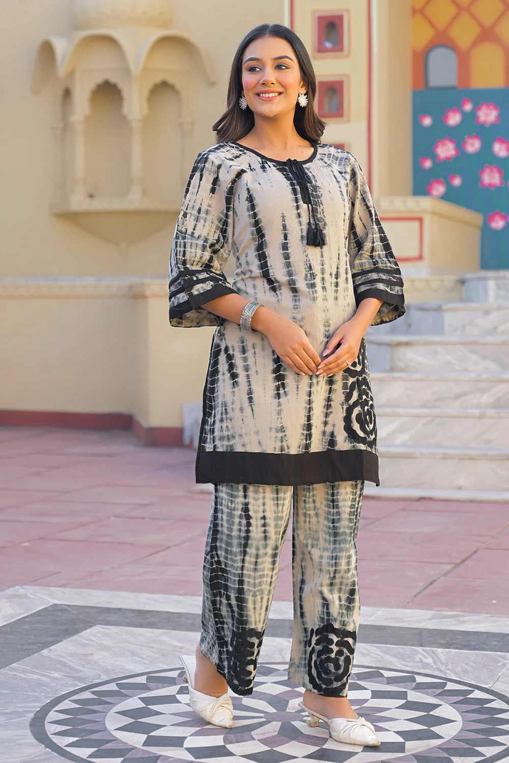 Black & Beige Cotton Shibori Printed Kurta Set - Image 8