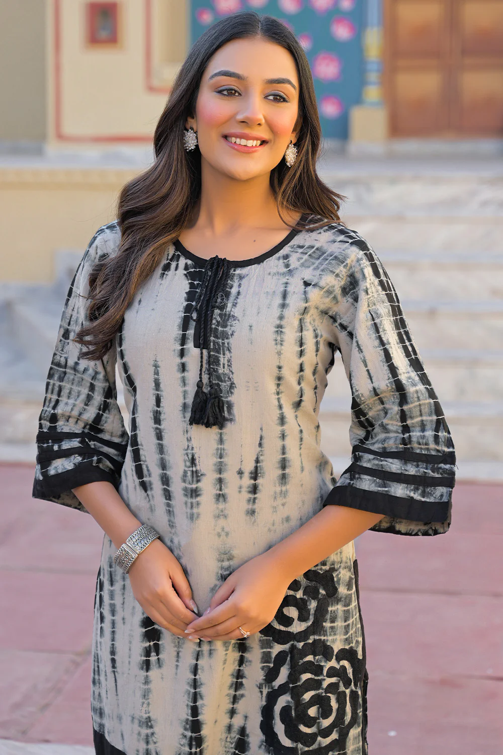 Black & Beige Cotton Shibori Printed Kurta Set - Image 9