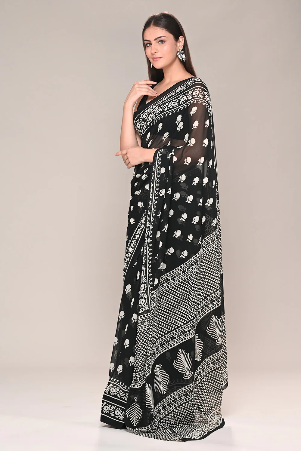 Black Color Printed Georgette Saree - Image 5