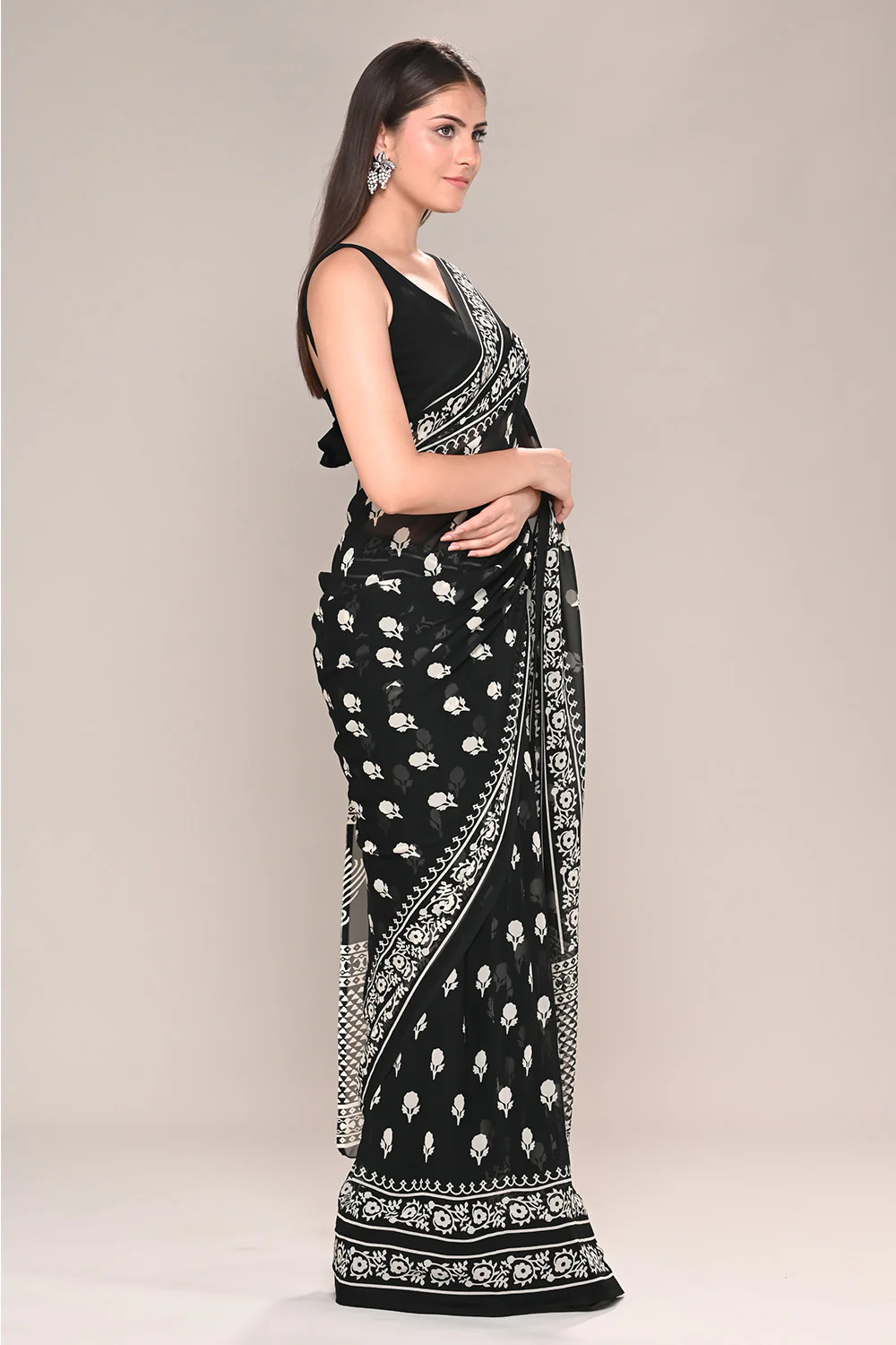 Black Color Printed Georgette Saree - Image 7