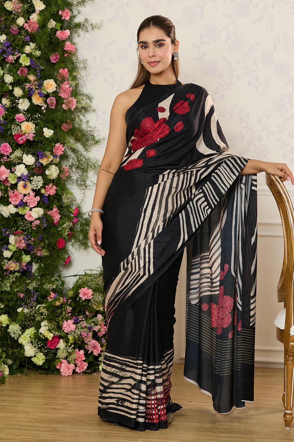 Black Jacquard Silk Floral Printed Saree - Image 6