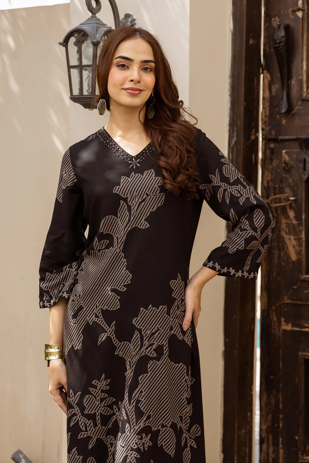 Black Rayon Cotton Floral Printed Kurta Set With Palazzo - Image 4