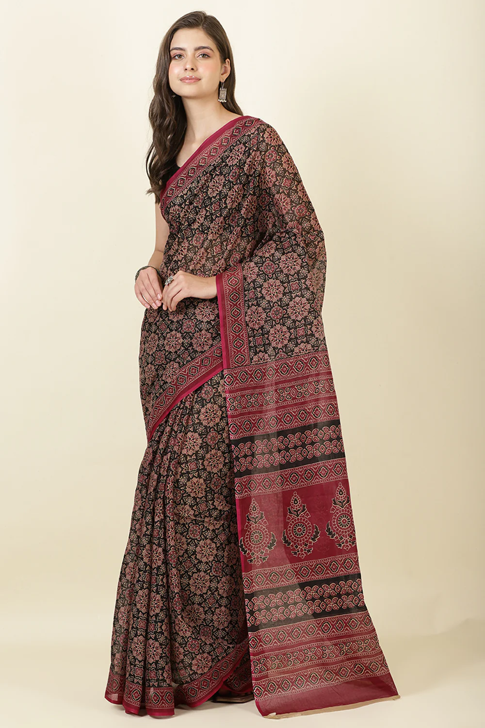Black & Wine Cotton Bagru Printed Saree - Image 2