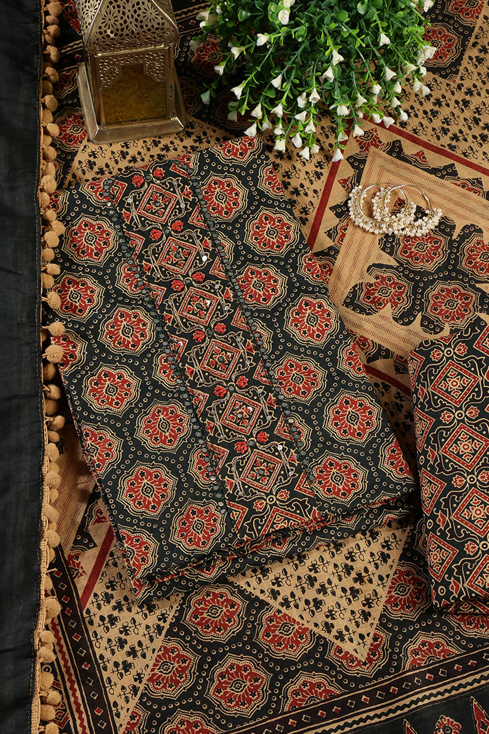 Bottle Green Cambric Cotton Printed And Mirror Wrok Unstitched Suit Material - Image 4