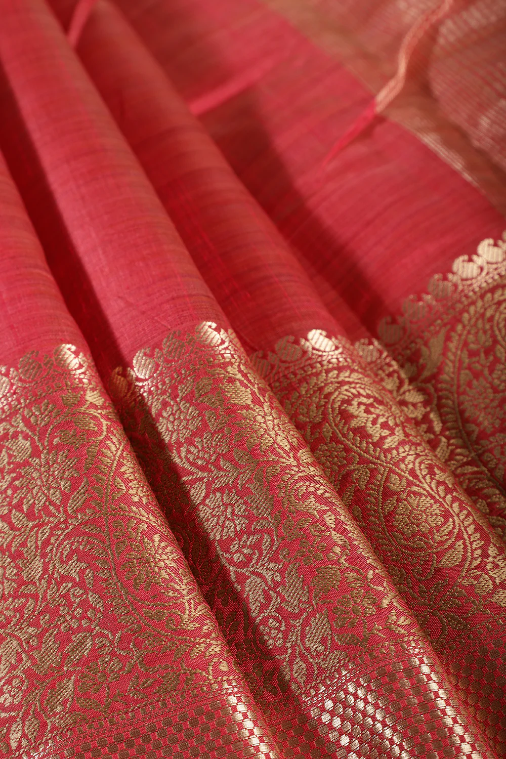 Carmine Red Cotton Silk Woven Saree - Image 3