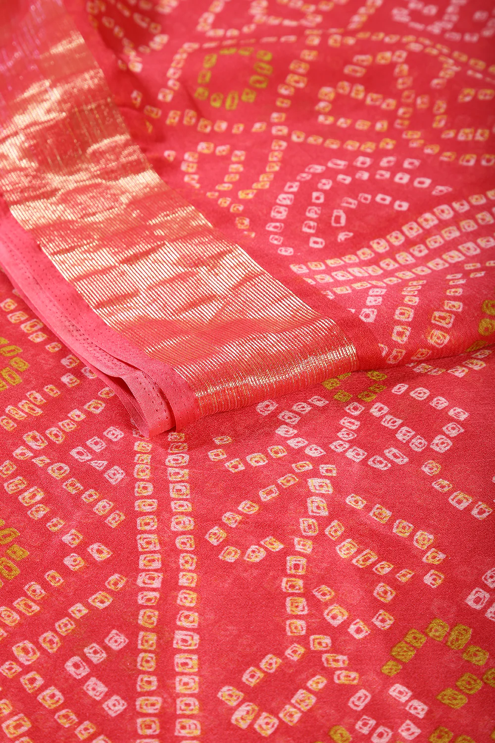 Coral Pink Color Chiffon Bandhani Printed Saree - Image 2