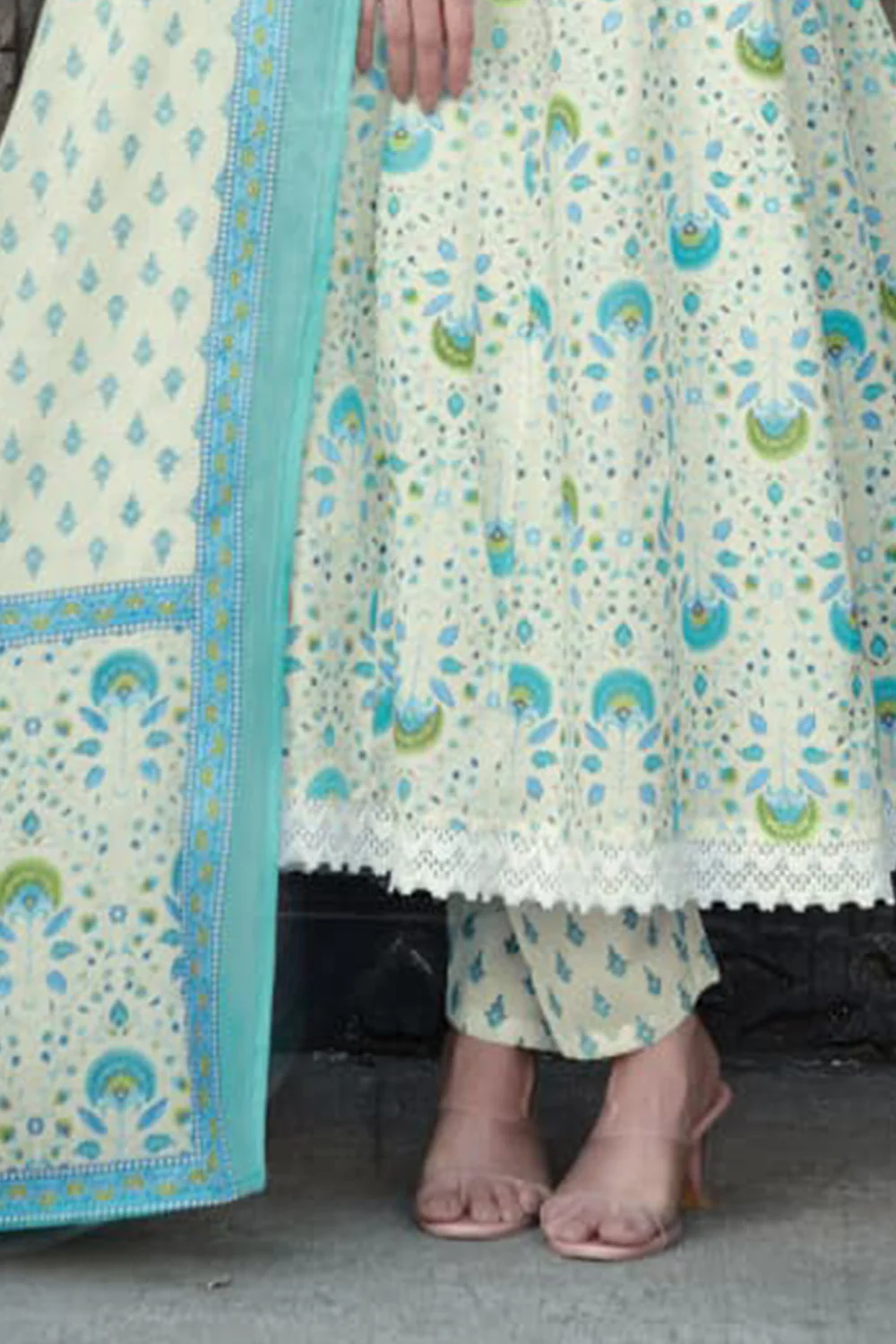 Cream & Blue Cotton Floral Printed Floor Lenght Anarkali Suit - Image 3
