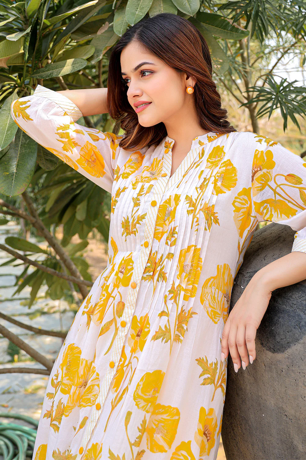 Cream & Yellow Cotton Floral Printed Kurta Set - Image 8