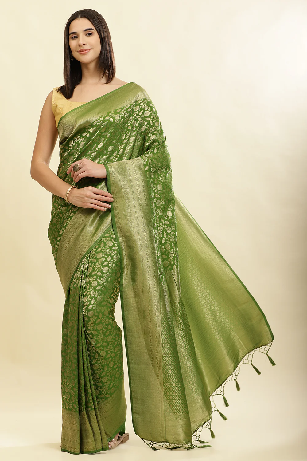 Green Lightweight Banarasi Silk Weaving Saree - Image 5