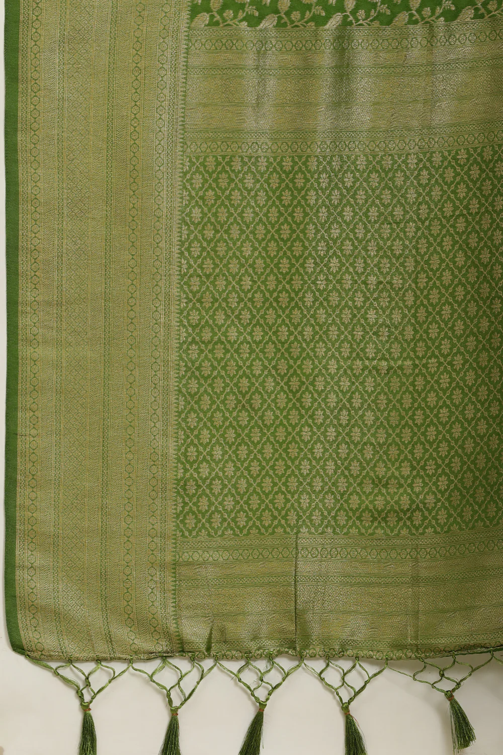 Green Lightweight Banarasi Silk Weaving Saree - Image 8