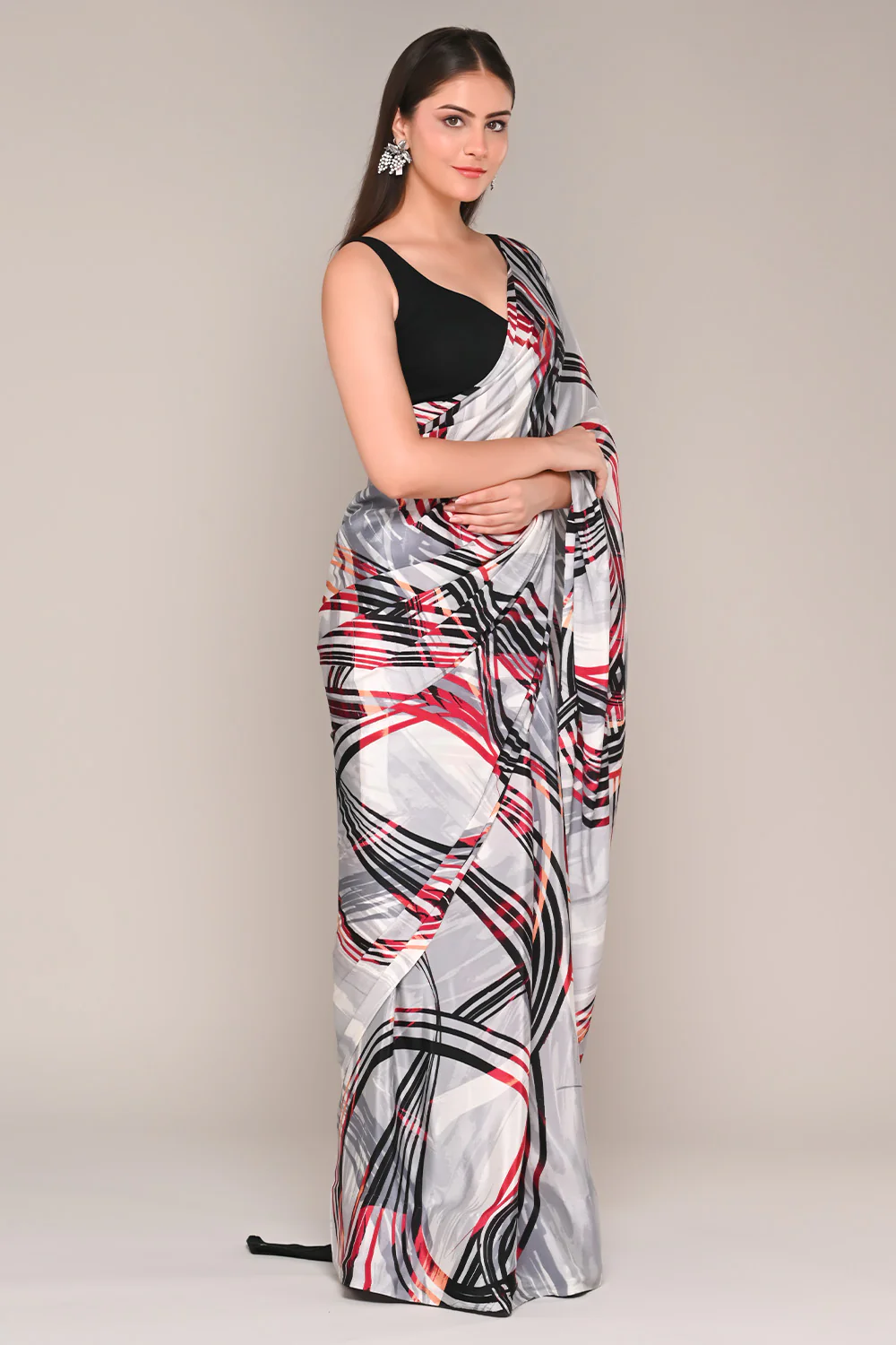 Grey Color Abstract Printed Crepe Saree - Image 4