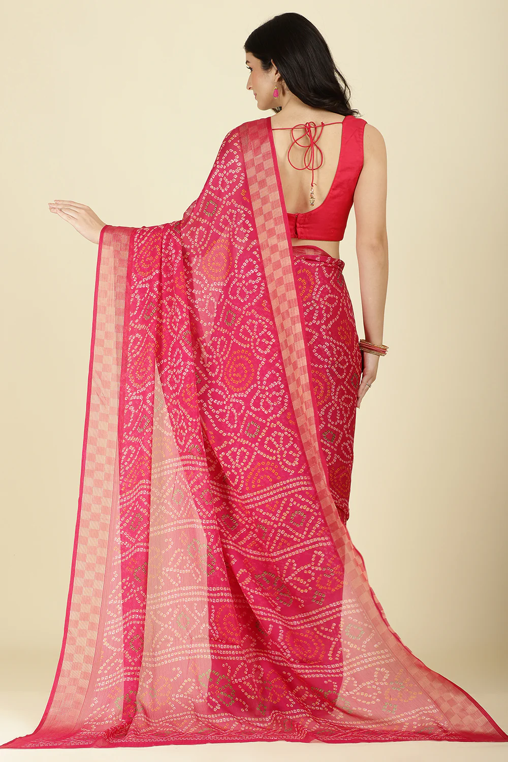 Magenta Pink Color Chiffon Bandhani Printed Saree - Image 11