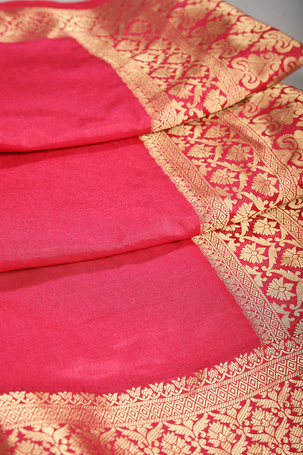 Magenta Pink Color Woven Silk Saree - Image 2