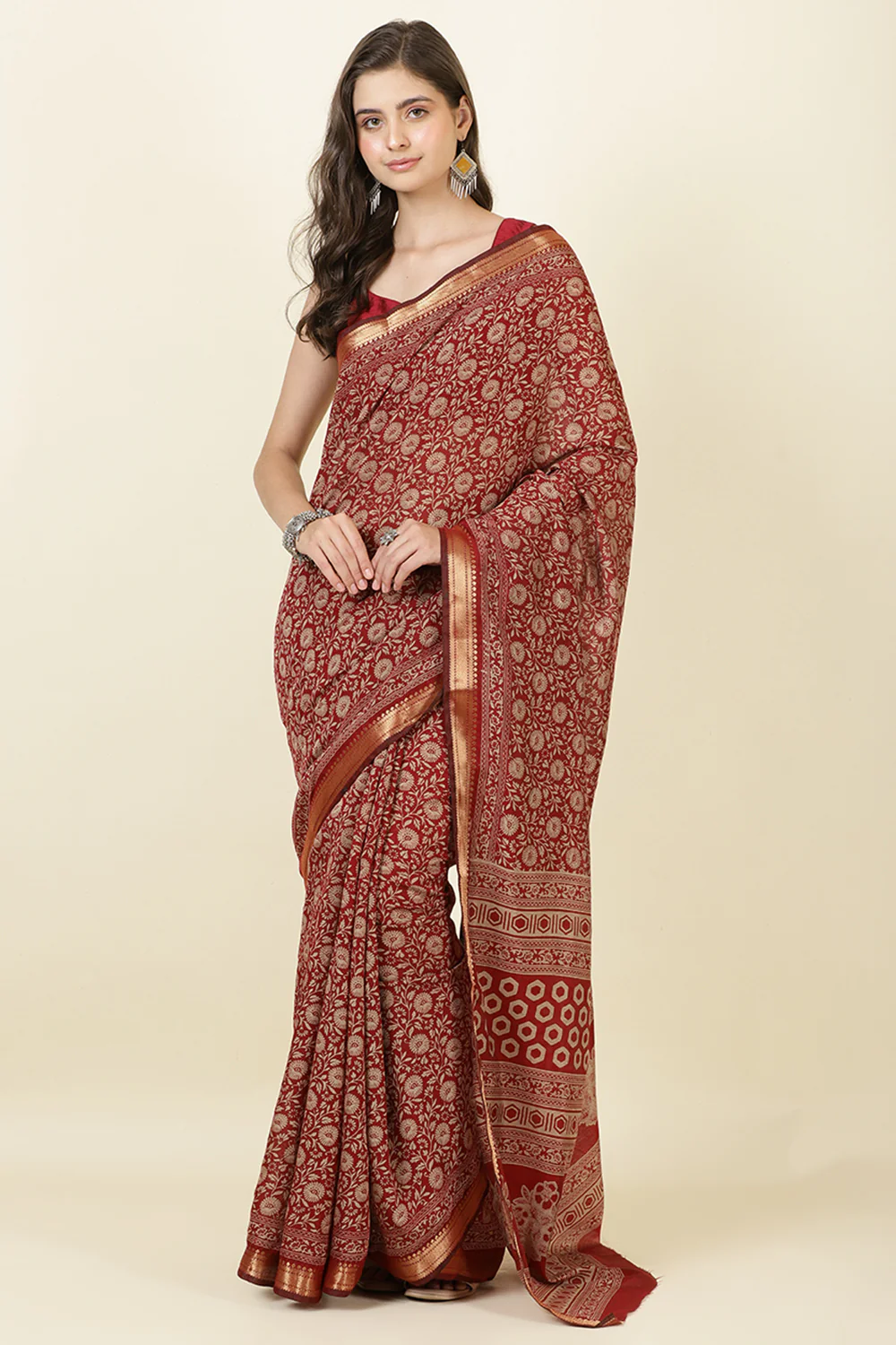 Maroon Cotton Meenkari Printed Saree - Image 4