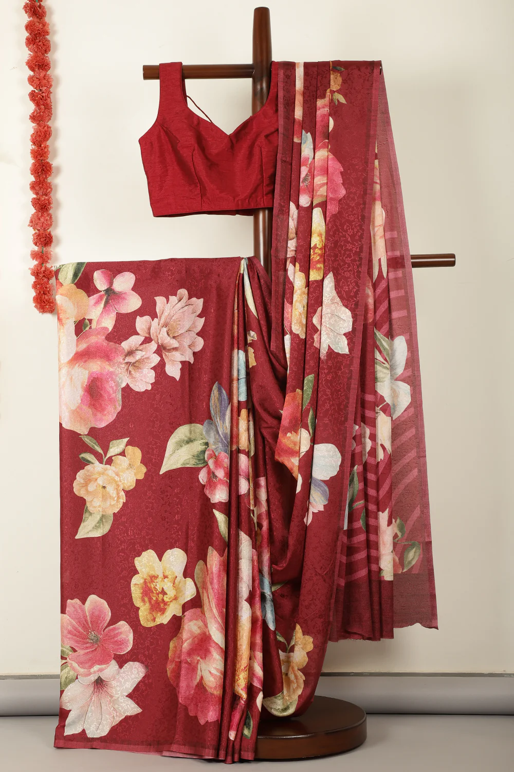 Maroon Jacquard Silk Printed Saree - Image 4