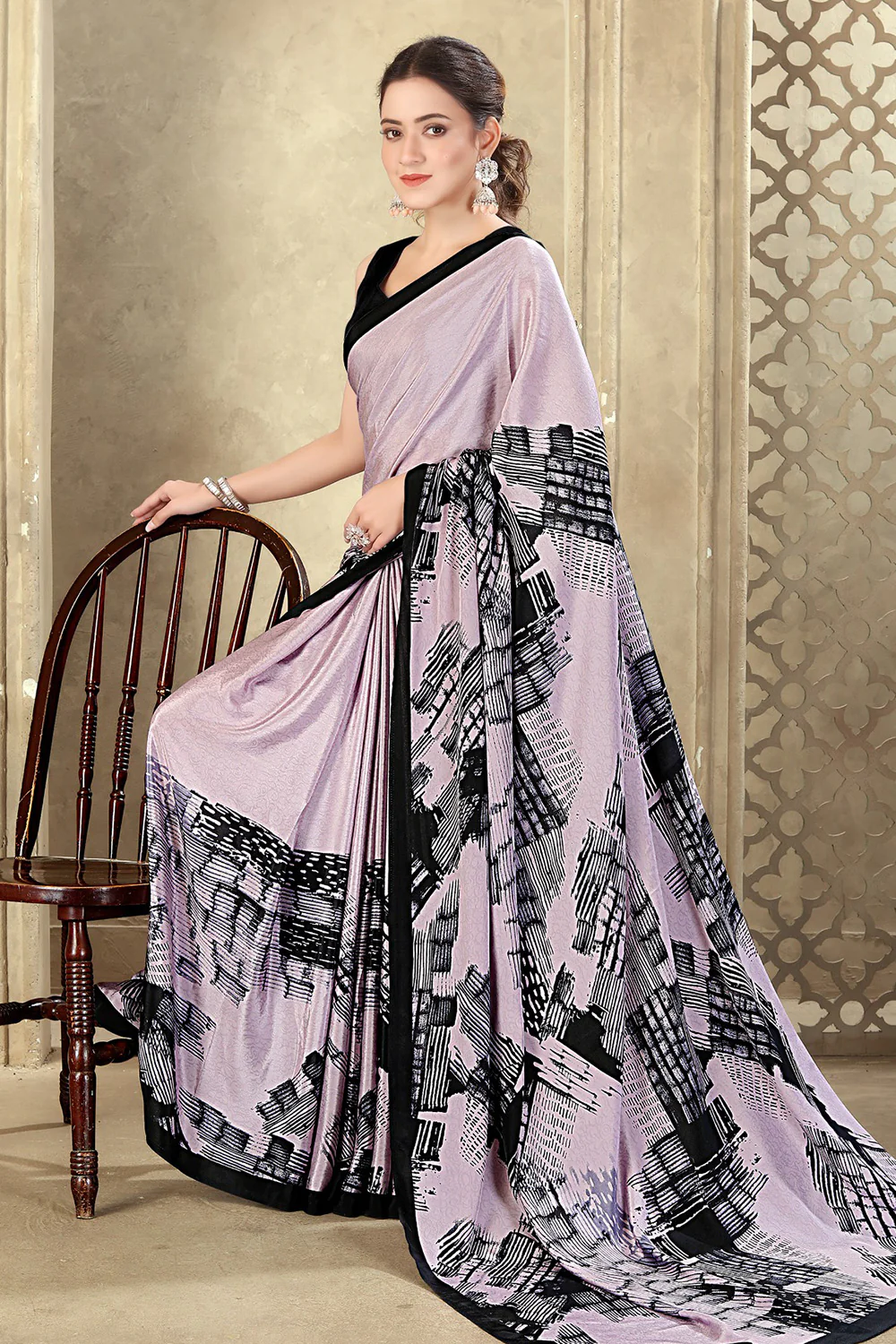 Mauve Printed Crepe Silk Saree - Image 2