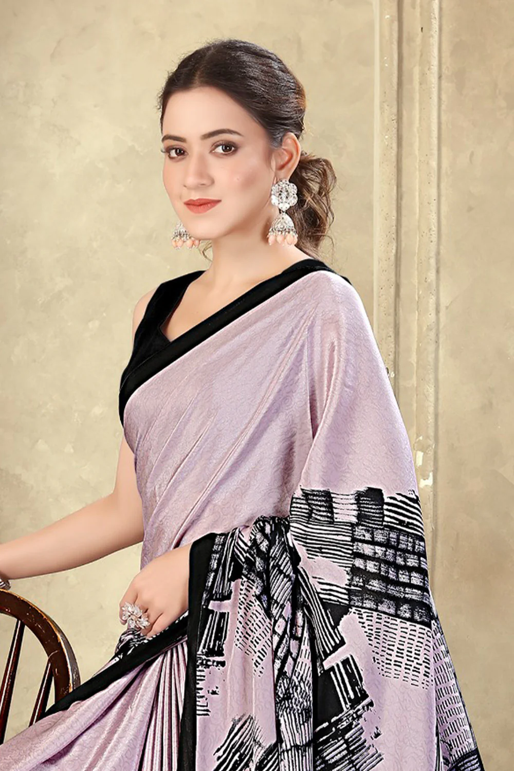 Mauve Printed Crepe Silk Saree - Image 3