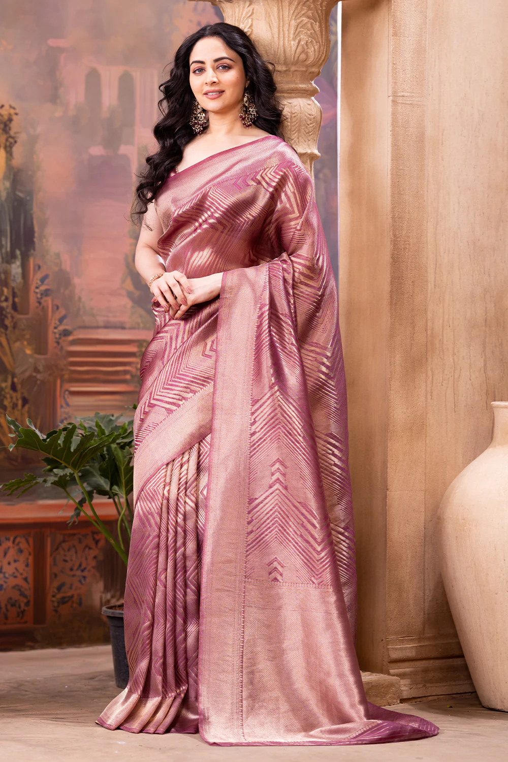 Mauve Tissue Silk Zari Woven Saree - Image 4