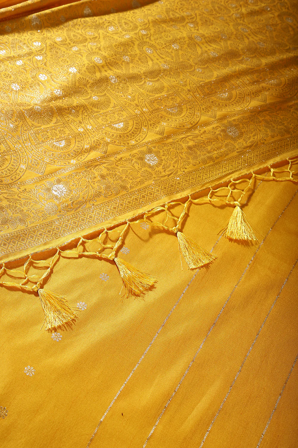 Mustard Color Art Silk Zari Woven Saree - Image 3