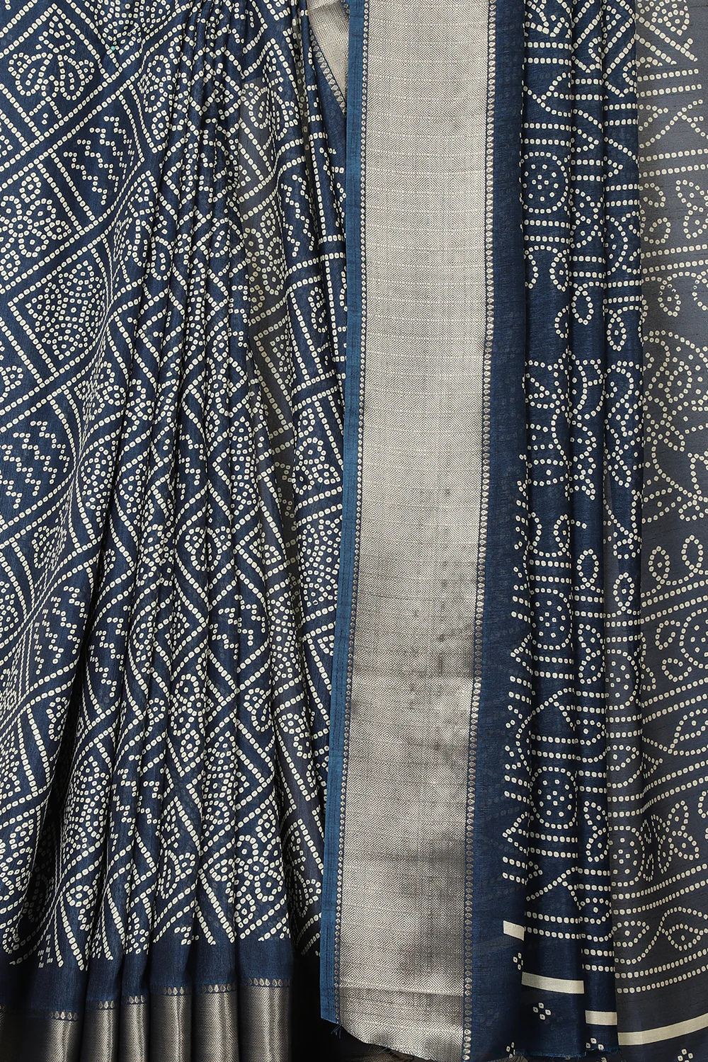 Navy Block Printed Cotton Silk Saree - Image 3