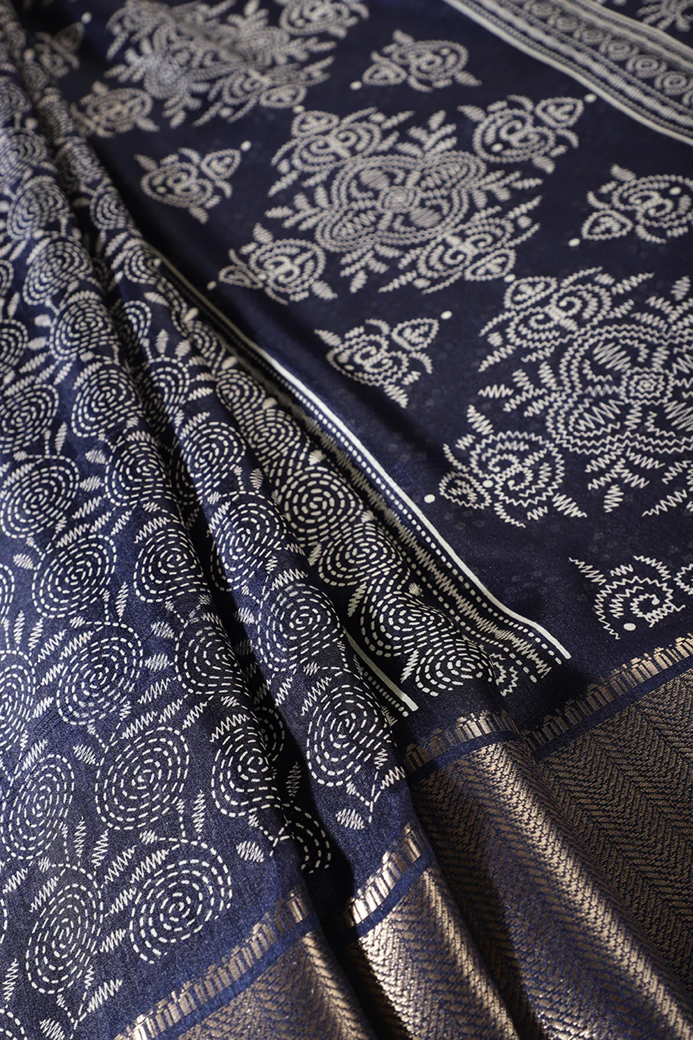 Navy Colour Printed & Woven Cotton Silk Saree - Image 2
