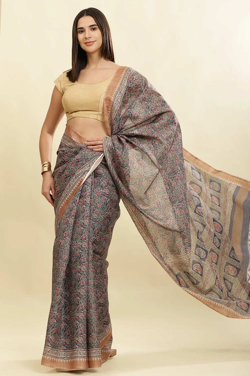 Navy Cotton Silk Floral Boota Printed Saree - Image 5