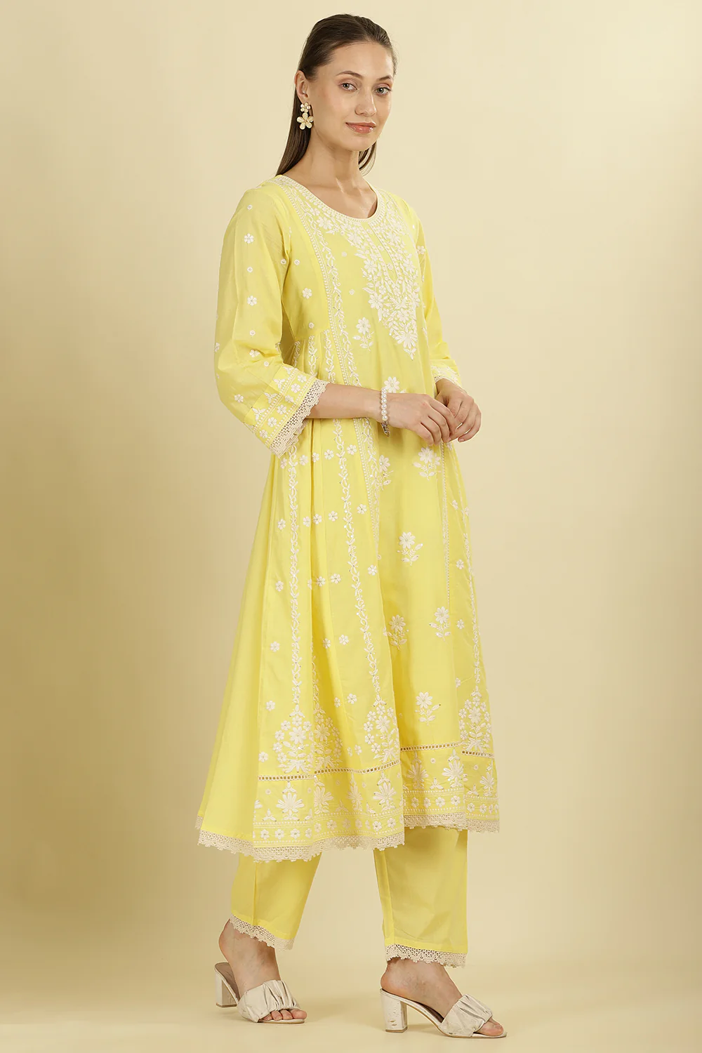 Pale Yellow Cotton Resham Floral Embroidered Anarkali Suit Set - Image 3