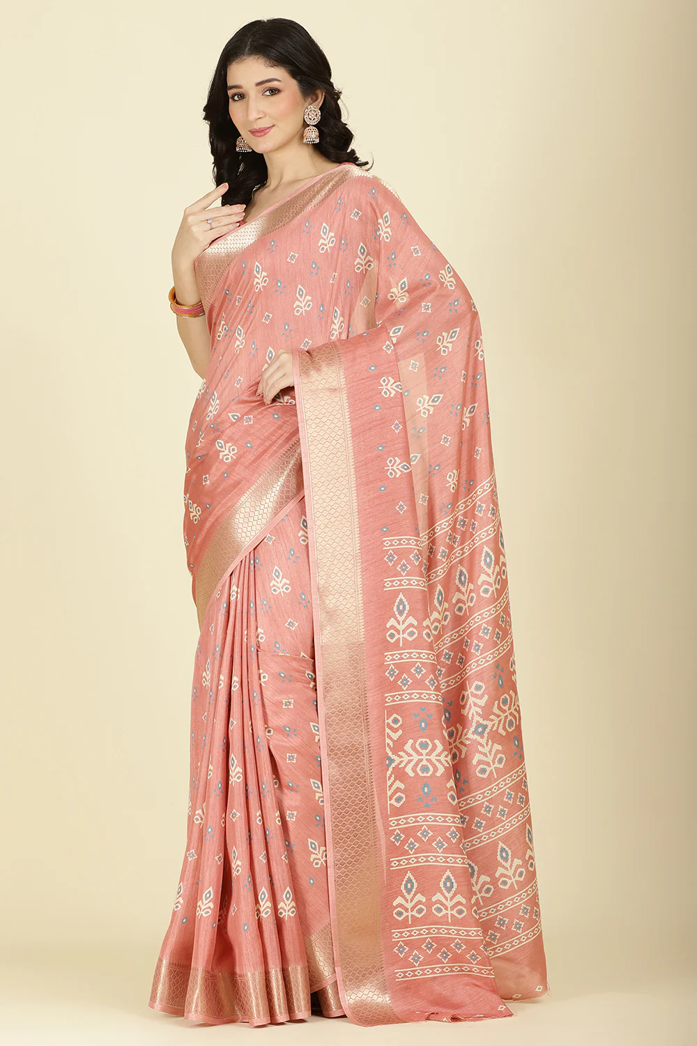 Peach Cotton Silk Printed And Zari Woven Saree - Image 4