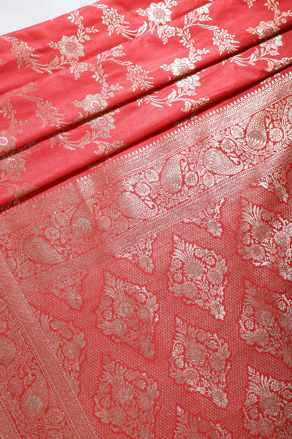 Maroon Color Zari Woven South Silk Saree - Image 4