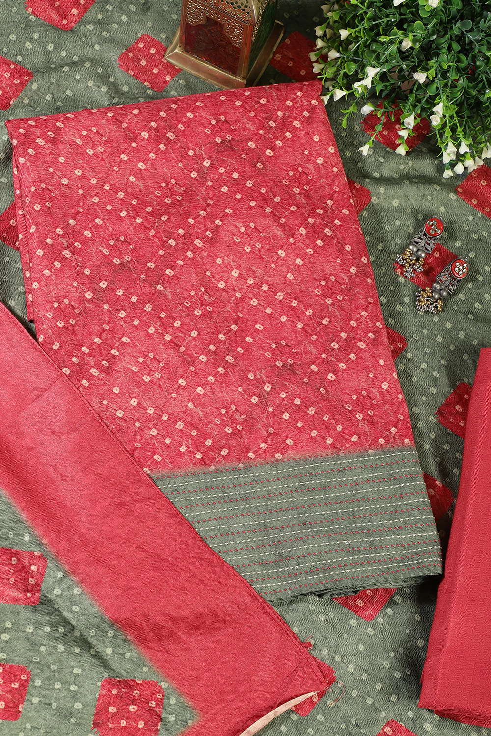 Red Spun Bandhani Printed Unstitched Suit Fabric - Image 2