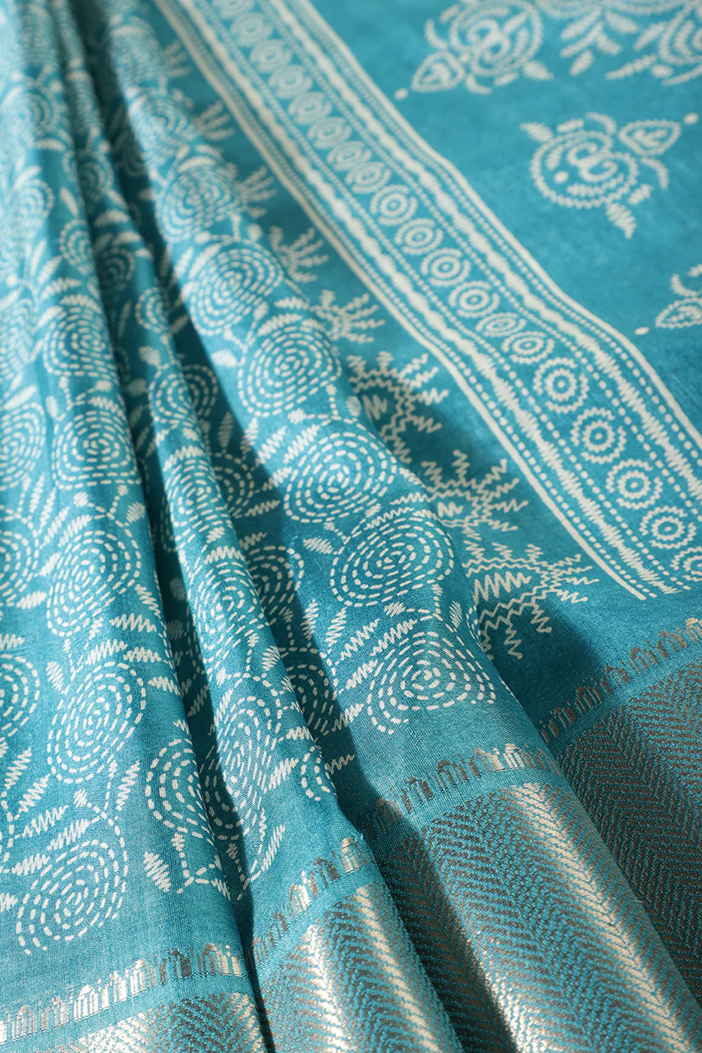 Turquoise Colour Printed & Woven Cotton Silk Saree - Image 2