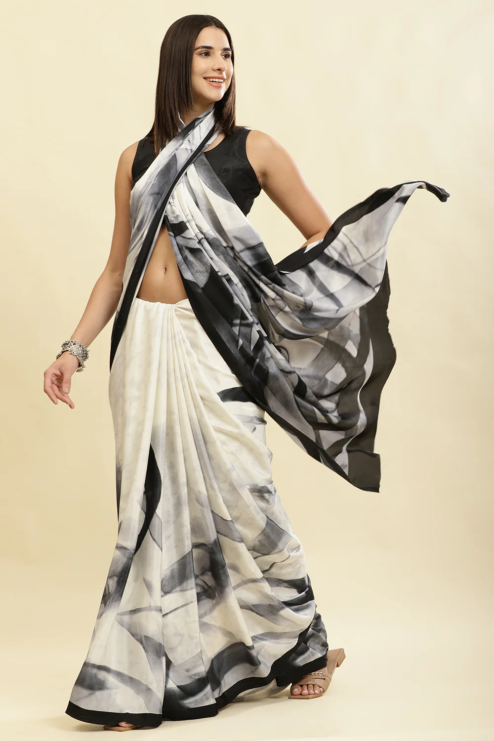 White Printed Crepe Silk Saree - Image 4