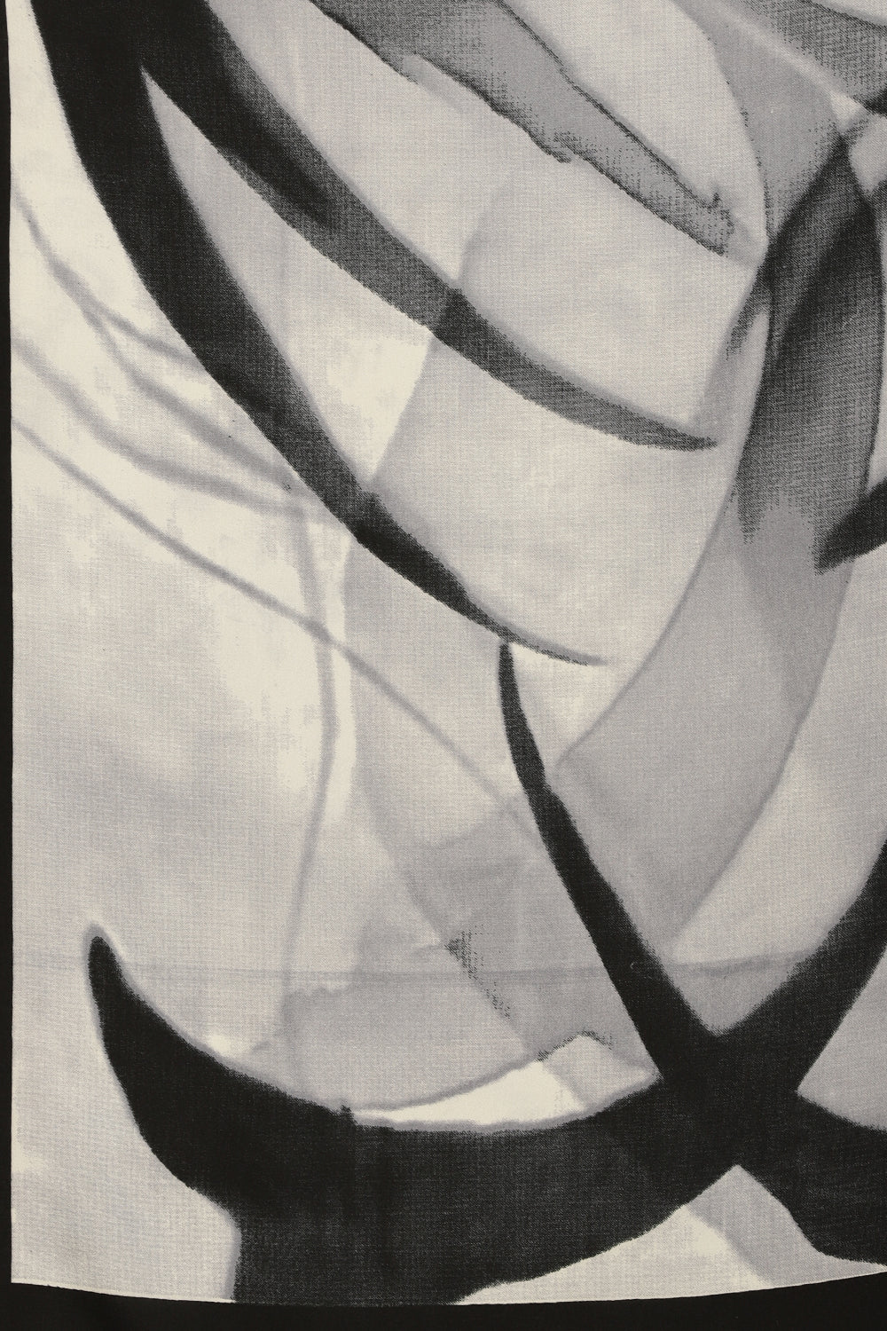 White Printed Crepe Silk Saree - Image 6